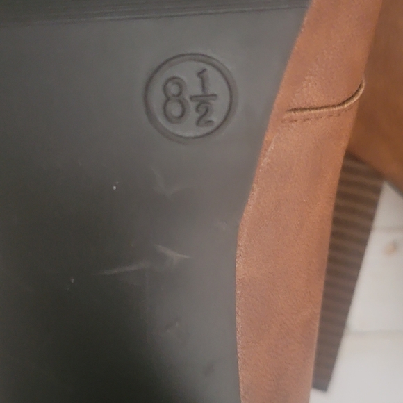 Candies Brown Ankle Boots - Size 8.5 - Picture 8 of 9